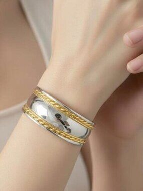 Luxury Elegant Twisted Wide Curved Stainless Steel Open Bracelet Bangle
